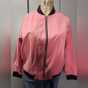 Pink  Jacket Women 100 % Polyester  New With Tags Tacsaven